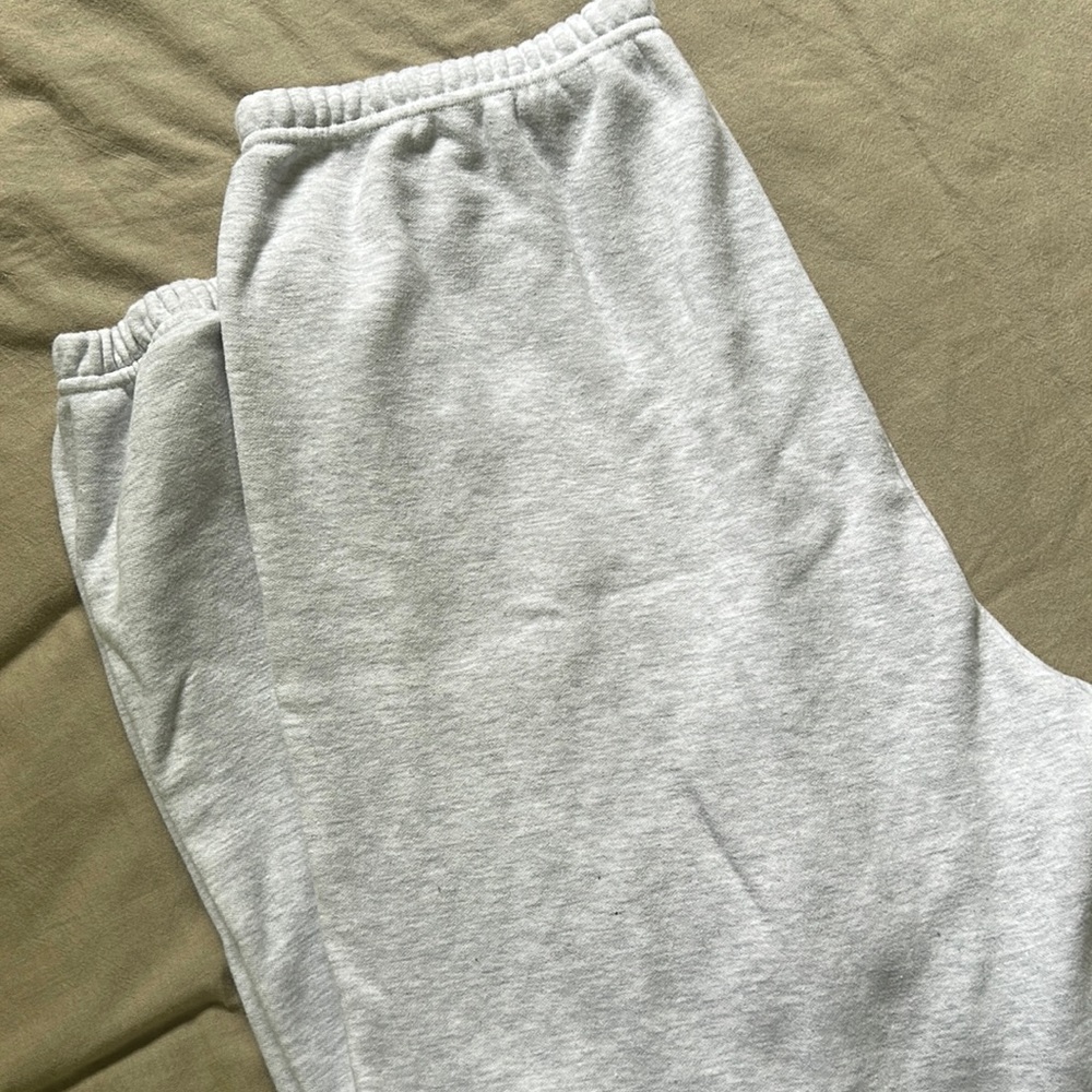 SKIMS cotton fleece jogger (M)